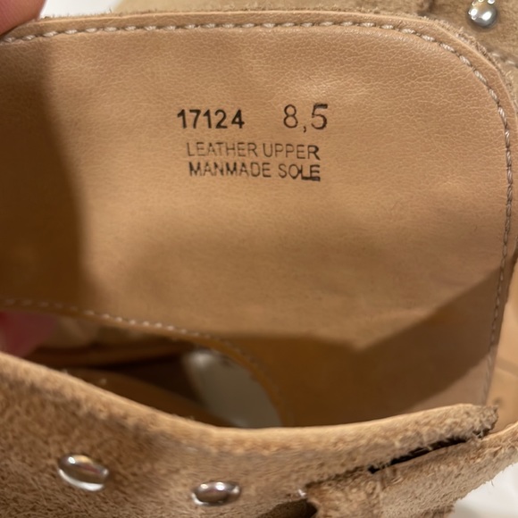 Gorgeous studded Barbara Barberi sandals - Picture 2 of 8